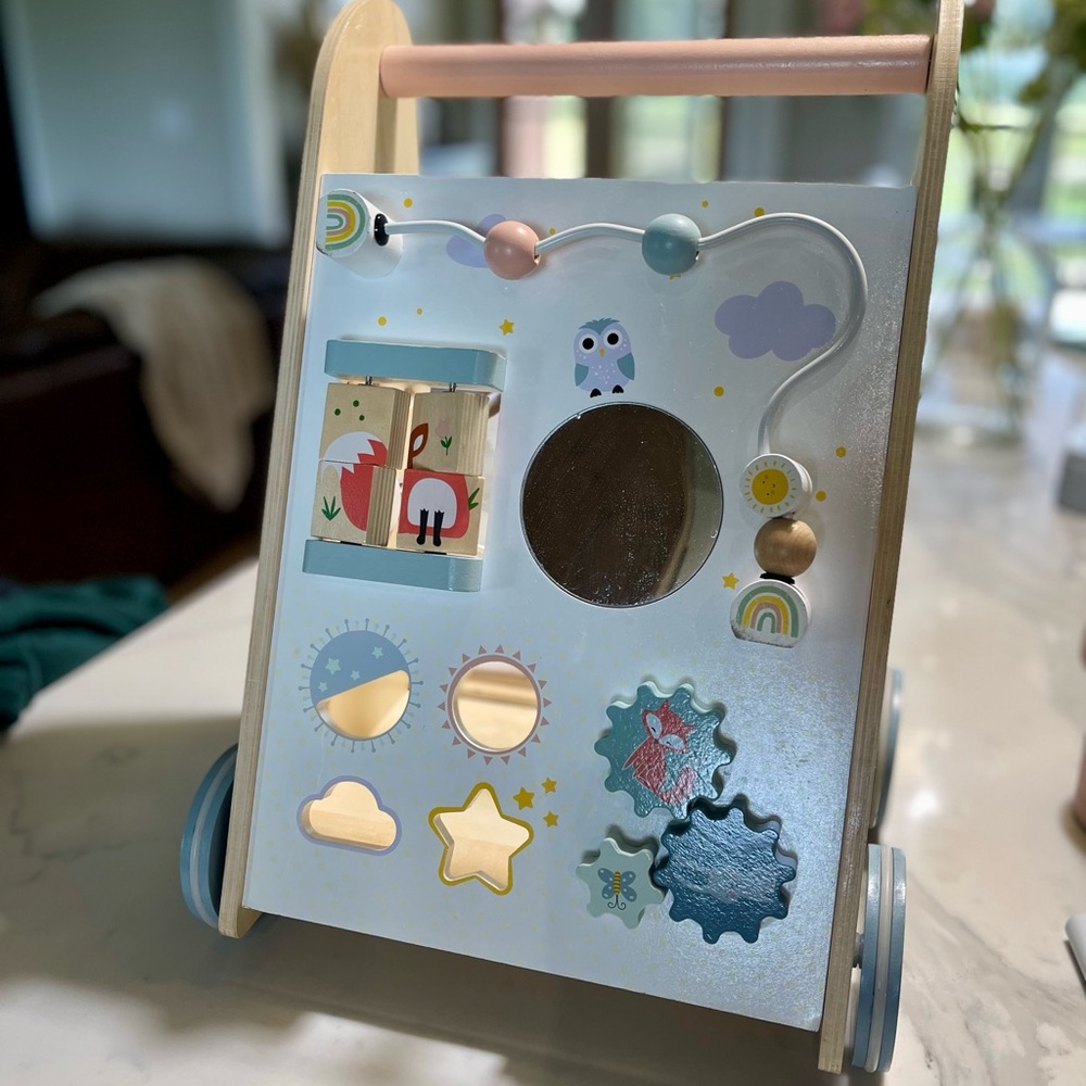 Wooden walker learning toy